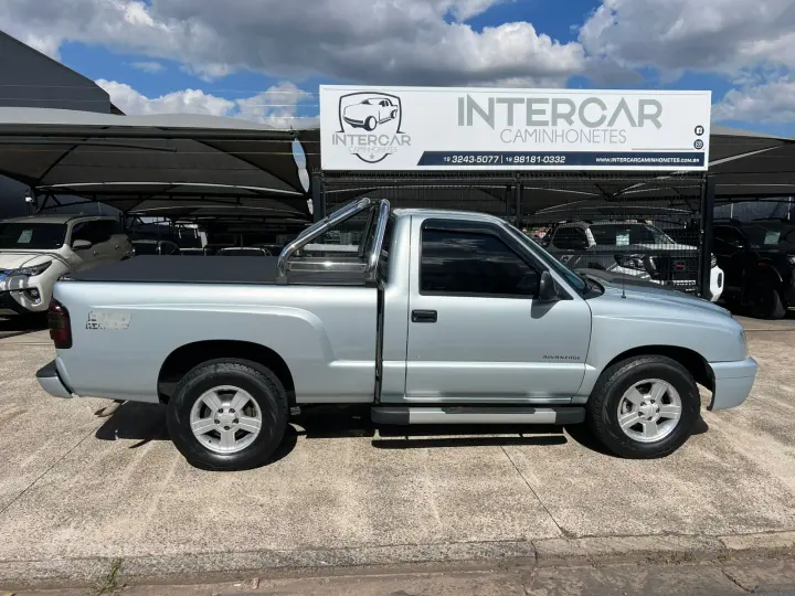 S10 2.4 MPFI Advantage 4X2 CS 8V