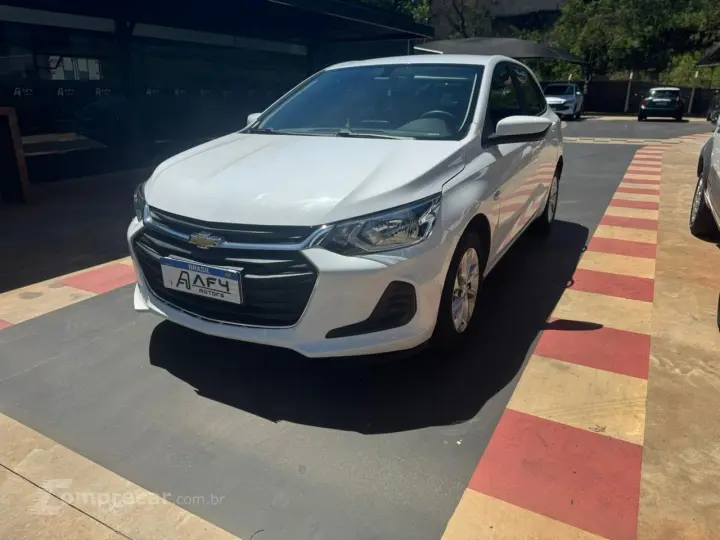 ONIX HATCH LT 1.0 12V Flex 5p Mec.