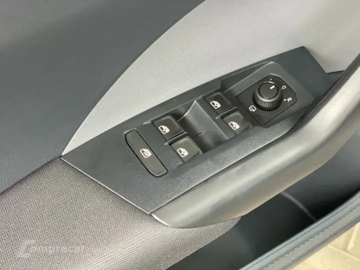 T-CROSS 1.0 200 TSI TOTAL FLEX COMFORTLINE AUTOMÁTICO