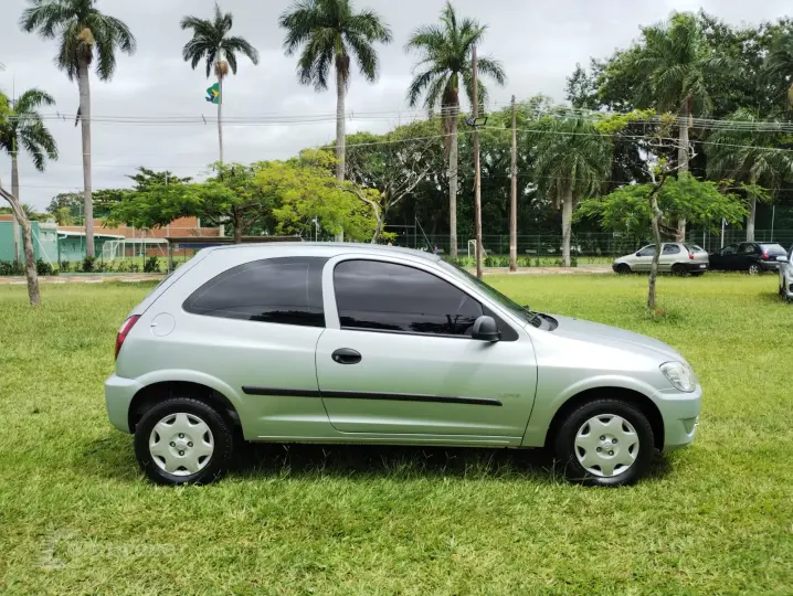 CELTA 1.0 MPFI Life 8V