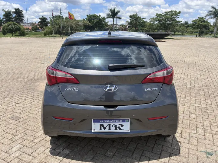 HB20 1.6 Comfort Plus 16V