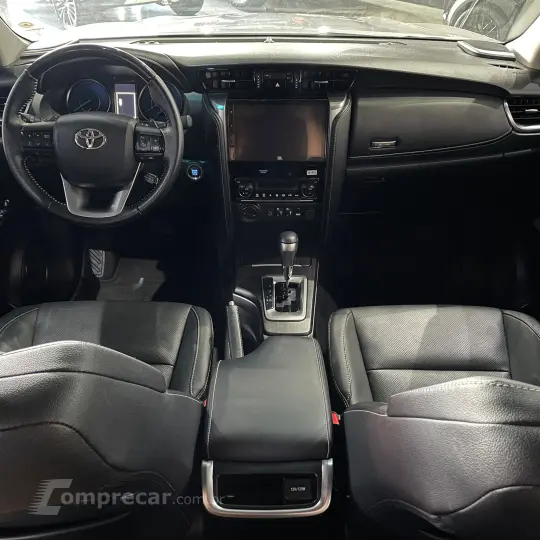 HILUX SW4 2.8 SRX 4X4 7 Lugares 16V Turbo Intercooler