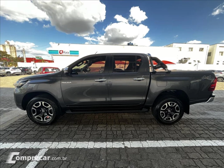 HILUX 2.8 D-4D TURBO DIESEL CD SRV 4X4 AUTOMÁTICO