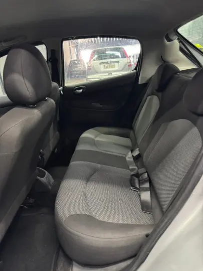 207 XR Sport 1.4 Manual