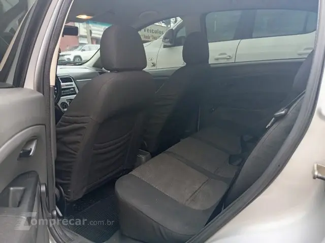 PUNTO - 1.4 8V 4P MANUAL