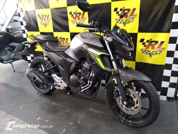 FZ 25 FAZER