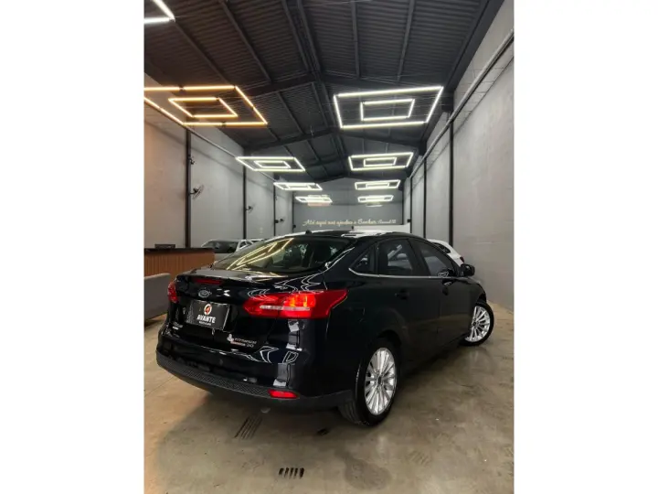 FOCUS 2.0 TITANIUM 16V FLEX 4P POWERSHIFT