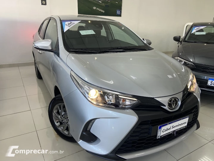 YARIS YARIS XS Sedan 1.5 Flex 16V 4p Aut.