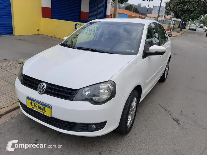 POLO SEDAN 1.6 MI Comfortline 8V