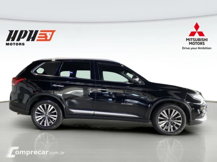 OUTLANDER 2.2 Mivec Di-d Hpe-s AWD