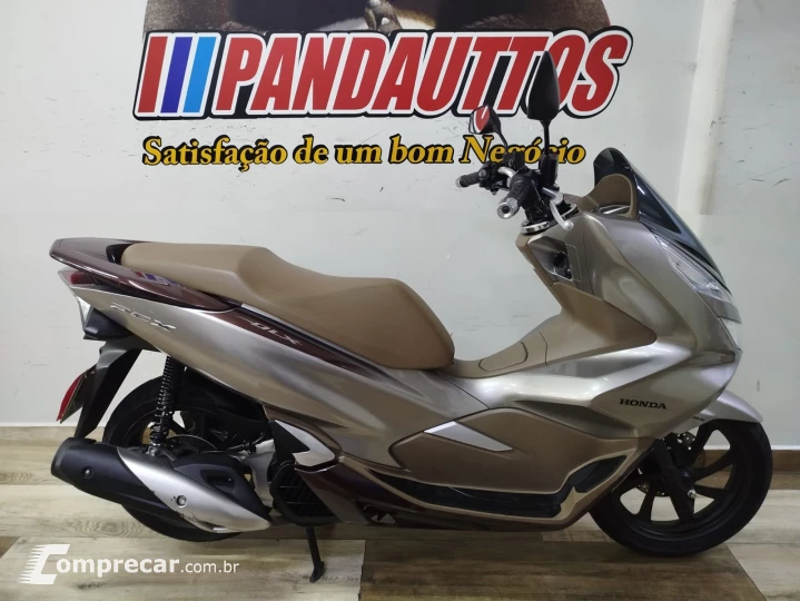 PCX 150 DLX