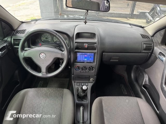 ASTRA HATCH - 2.0 MPFI ADVANTAGE 8V 4P MANUAL