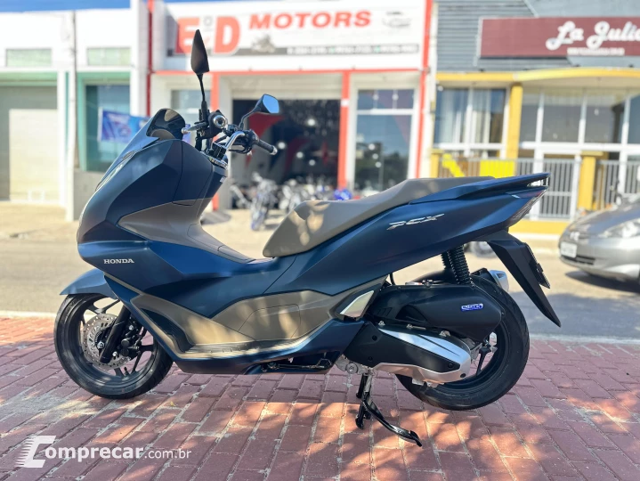 PCX 160 DLX ABS