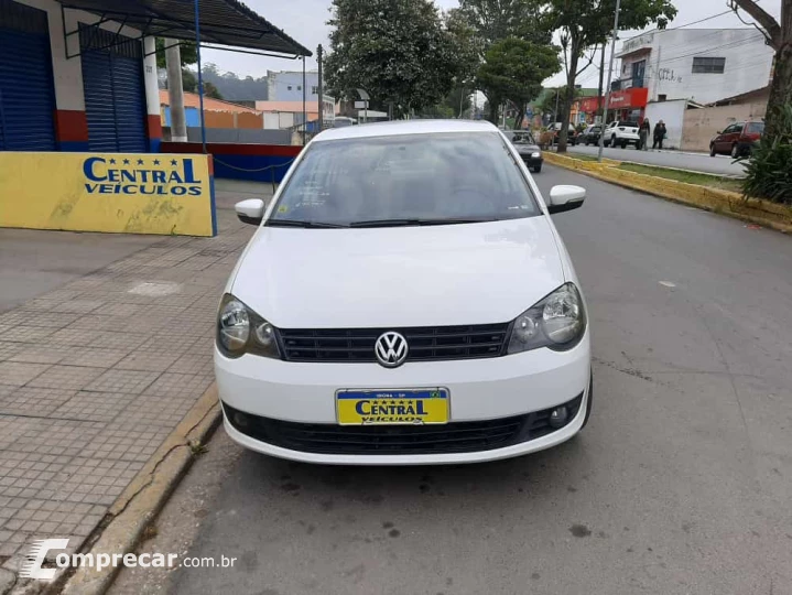 POLO SEDAN 1.6 MI Comfortline 8V