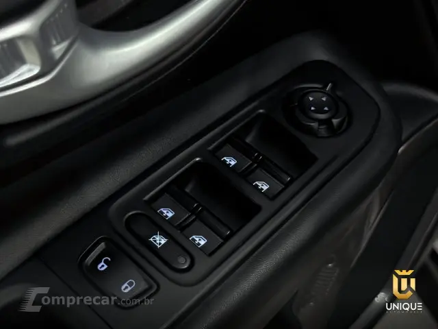 RENEGADE - 1.3 T270 TURBO LONGITUDE AT6