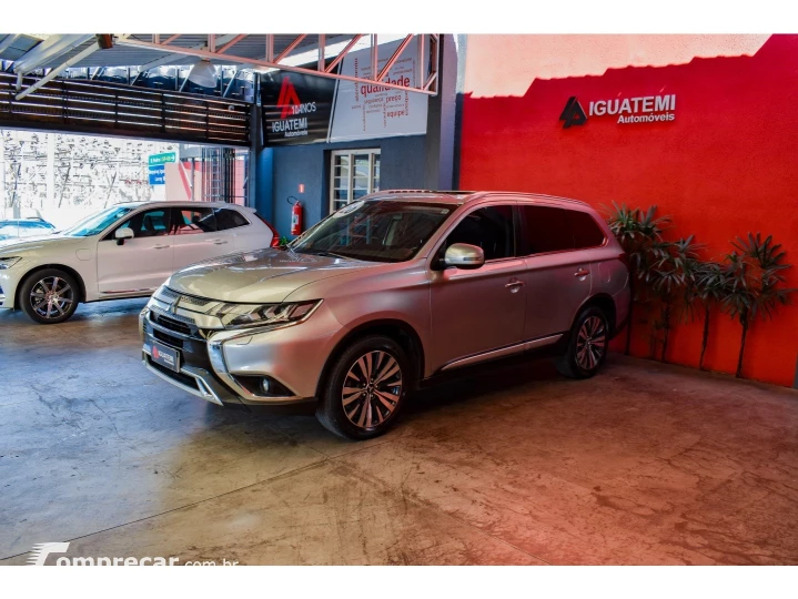 OUTLANDER 2.2 MIVEC DI-D DIESEL HPE-S AWD AUTOMÁTICO