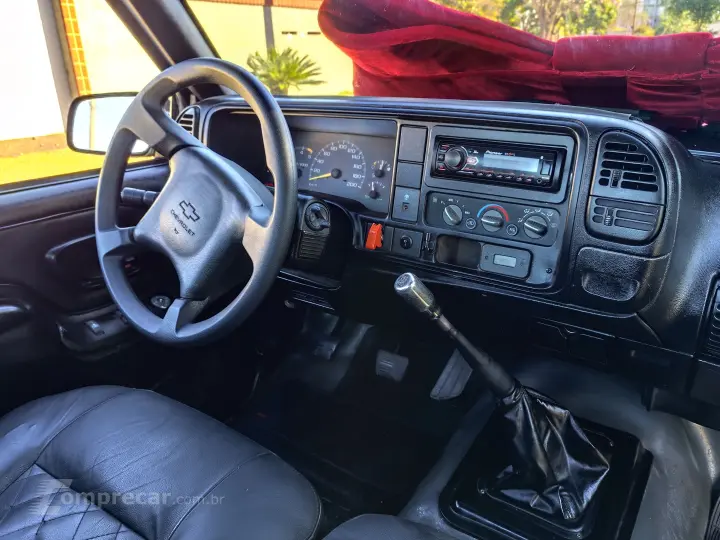 SILVERADO 4.2 D-20 4X2 CS 18V TURBO INTERCOOLER DIESEL 2P MA