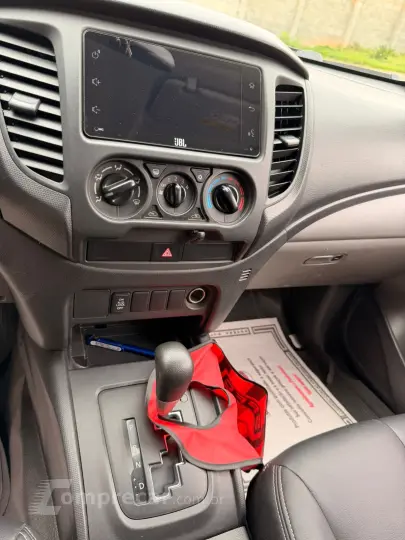 L200 TRITON 2.4 16V Turbo Sport GLS CD 4X4