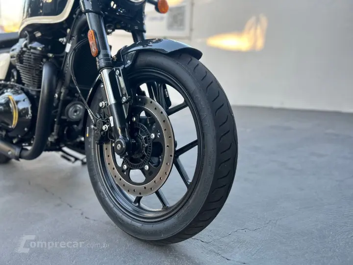 Shotgun 650 Stencil White