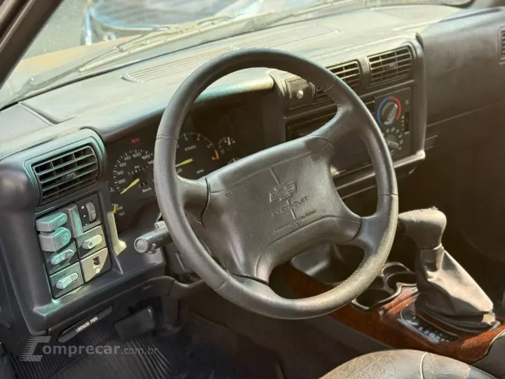 BLAZER 4.3 SFI DLX EXECUTIVE