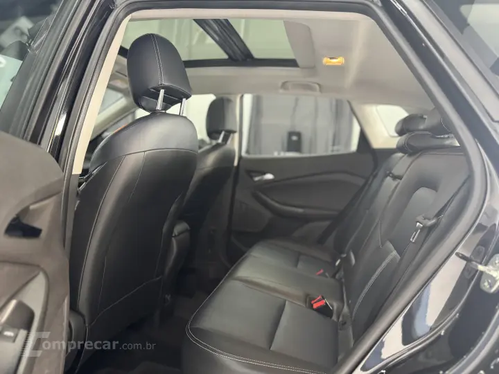 TRACKER 1.2 Turbo Premier