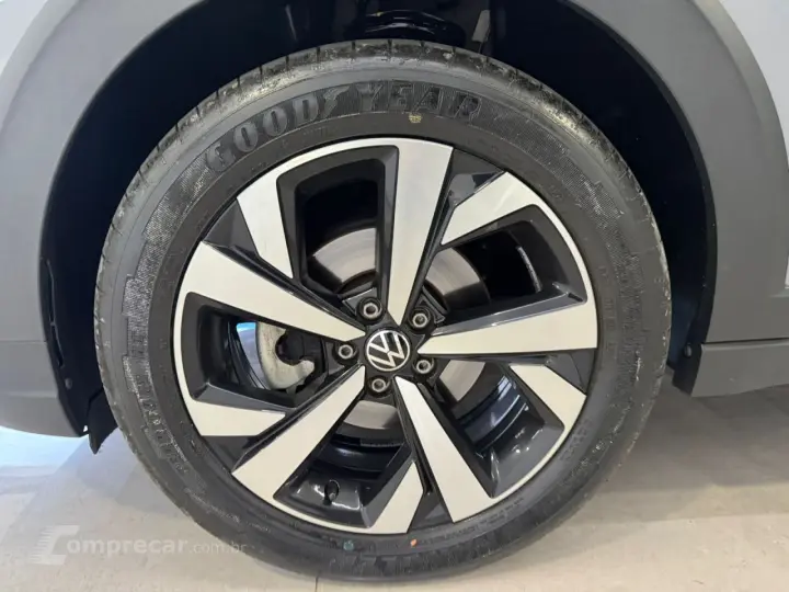 Nivus 1.0 4P FLEX 200 TSI HIGHLINE TURBO AUTOMÁTICO