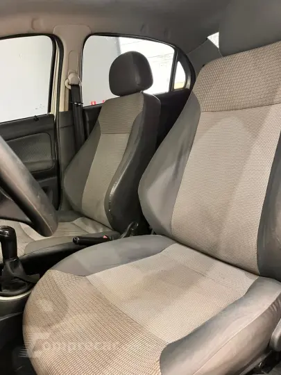 VOYAGE 1.6/1.6 City  Mi Total Flex 8V 4p