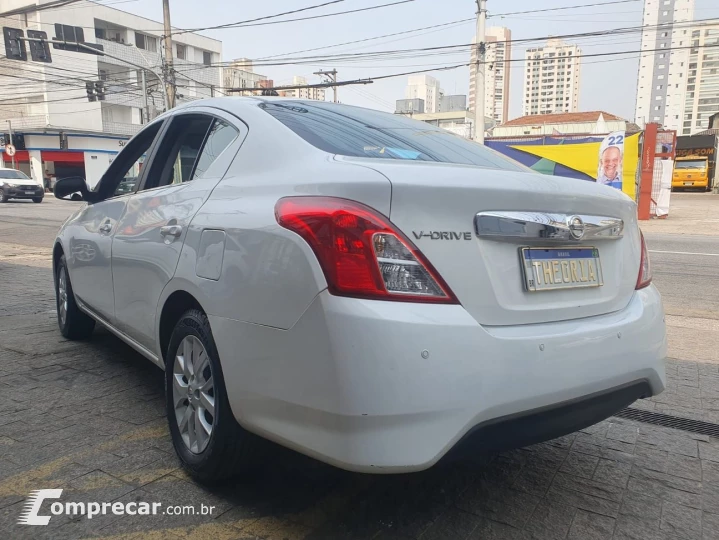 NISSAN VERSA 1.6 16V FLEXSTART V-DRIVE PLUS 2021