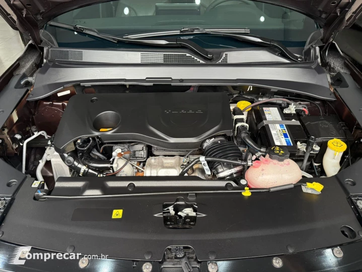 COMMANDER 1.3 T270 Turbo Overland