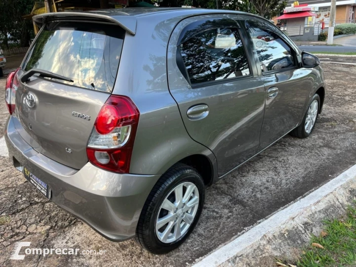 ETIOS 1.5 X Plus 16V