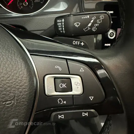 Golf Comfort. 200 TSI 1.0 Flex 12V Aut.