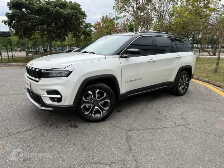 COMMANDER 1.3 T270 Turbo Limited