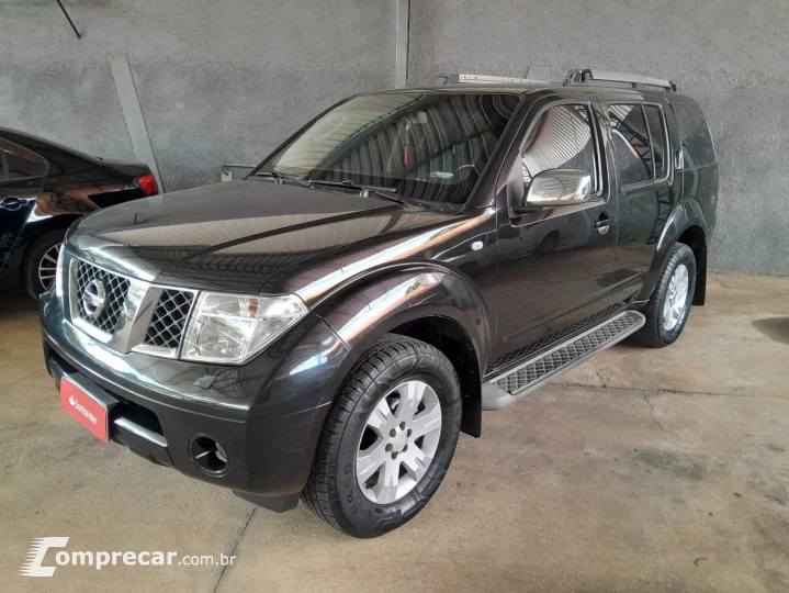 Pathfinder LE 4x4 2.5