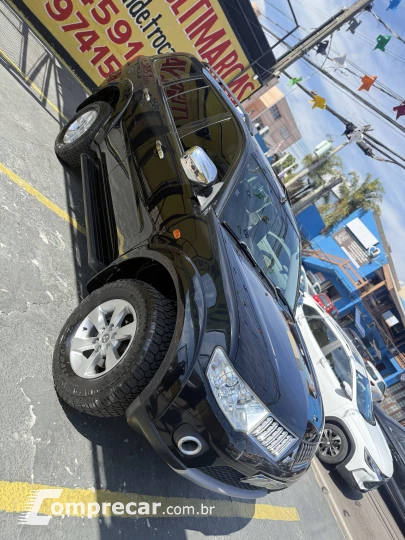 PAJERO DAKAR 3.2 HPE 4X4 7 Lugares 16V