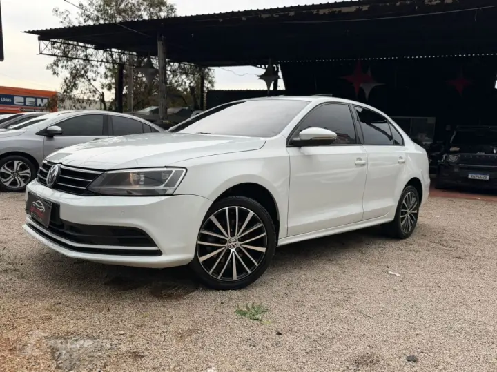 Jetta 2.0 4P CONFORTLINE TIPTRONIC AUTOMÁTICO