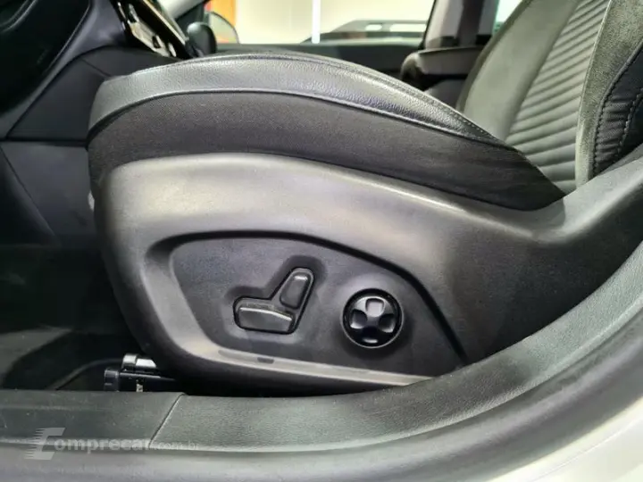 COMMANDER LIMITED TD380 4X4 TURBO DIESEL