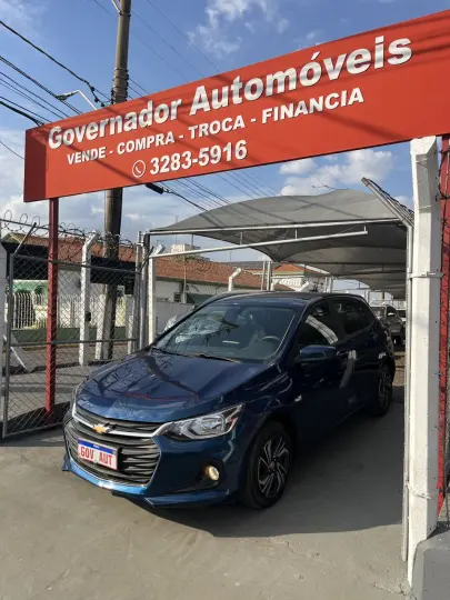 Onix Hatch 1.0 4P FLEX LT PLUS