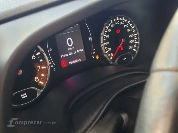 Renegade Longitude 1.8 4x2 Flex 16V Aut.