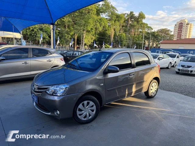 ETIOS HATCH - 1.5 XS 16V 4P AUTOMÁTICO