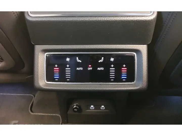 Q8 E-TRON 55 ELÉTRICO PERFORMANCE BLACK QUATTRO