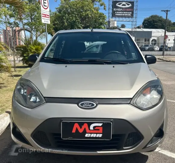 FIESTA 1.6 MPI Class Hatch 8V