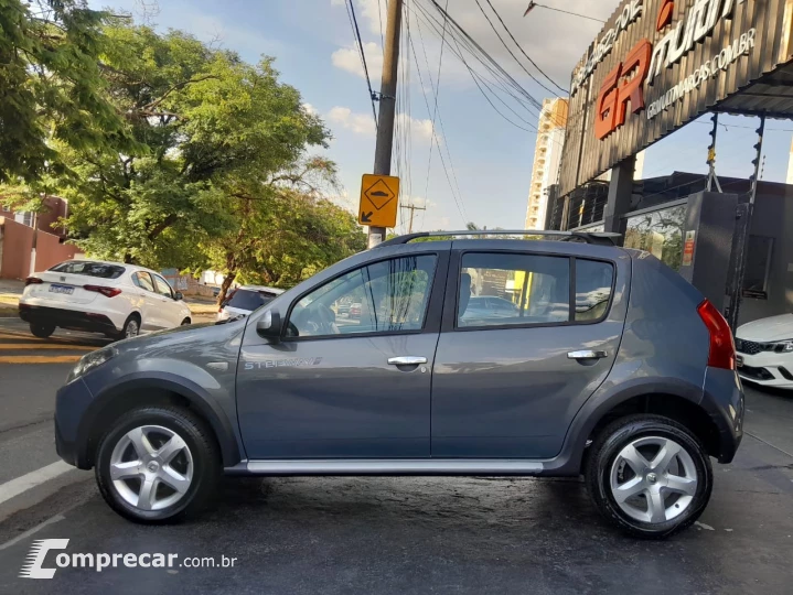 SANDERO STEPWAY Hi-Flex 1.6 16V 5p