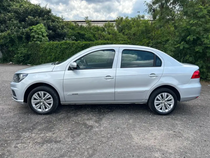 VOYAGE 1.0 12V MPI Totalflex