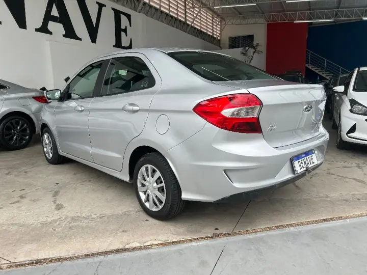 Ka+ Sedan 1.0 SE/SE PLUS TiVCT Flex 4p