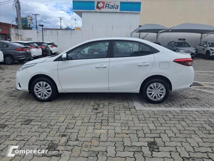 YARIS 1.5 16V FLEX SEDAN XL LIVE MULTIDRIVE