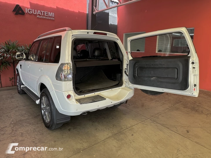 PAJERO TR4 2.0 4X2 16V 140CV FLEX 4P AUTOMÁTICO