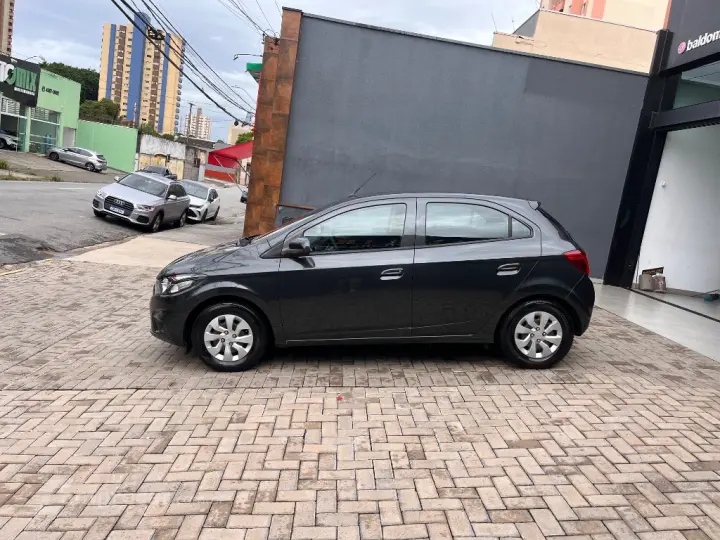 ONIX HATCH LT 1.0 8V FlexPower 5p Mec.