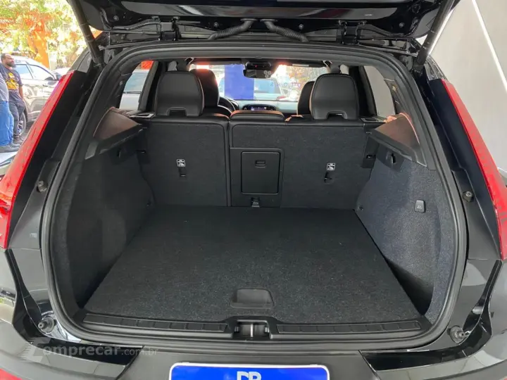 XC40 T5 RDESIGN (HIBRIDO)