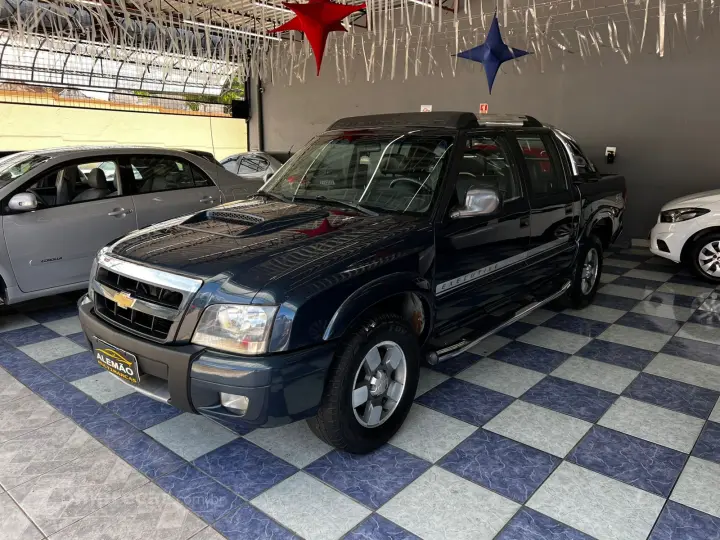 S10 2.4 MPFI Executive 4X2 CD 8V