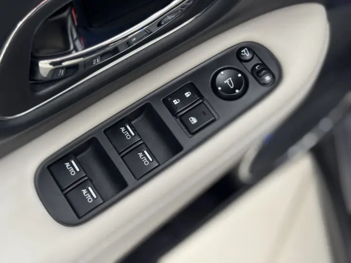 HR-V 1.5 16V 4P TOURING TURBO AUTOMÁTICO CVT